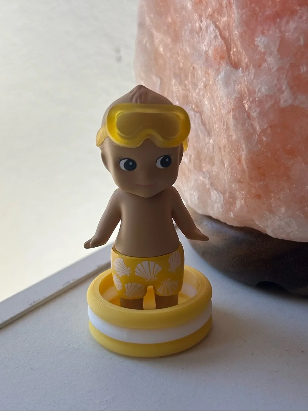 Cute floaty foot-stand for a Sonny angel - Doll NOT included!